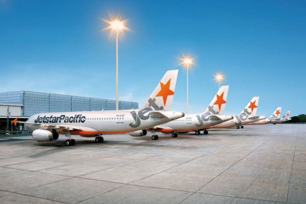 ve-may-bay-hang-jetstar